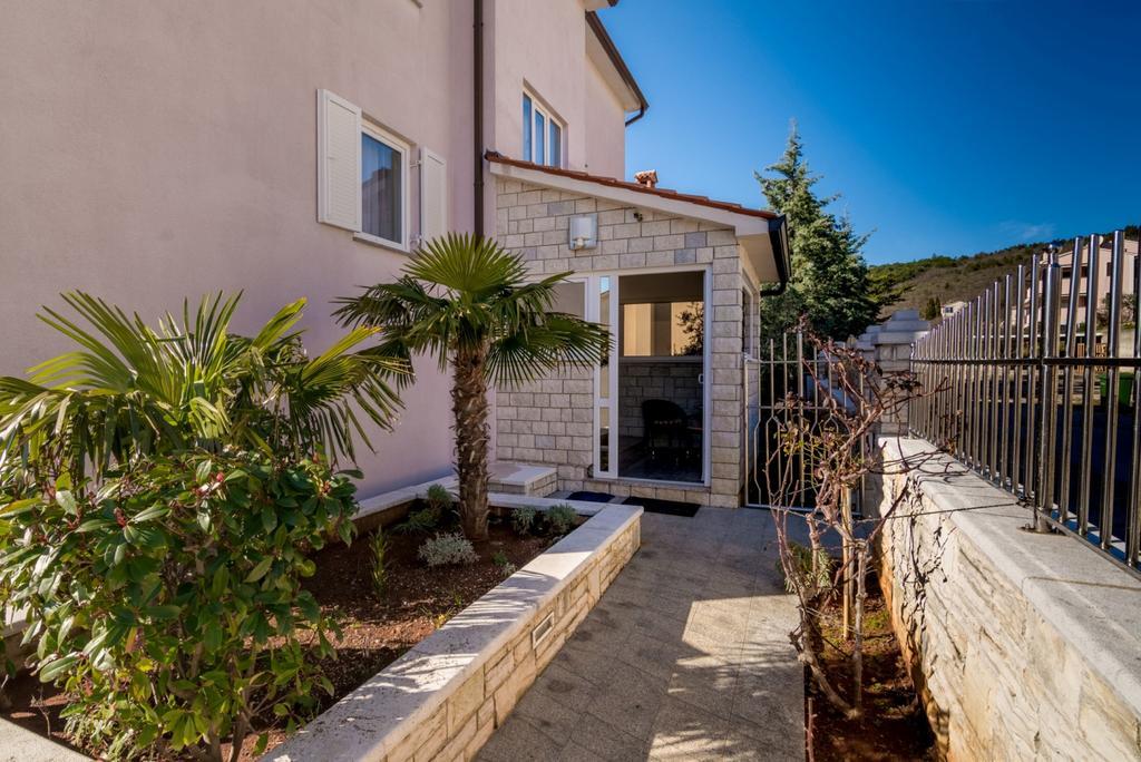 Apartment Bellistra ラバック エクステリア 写真